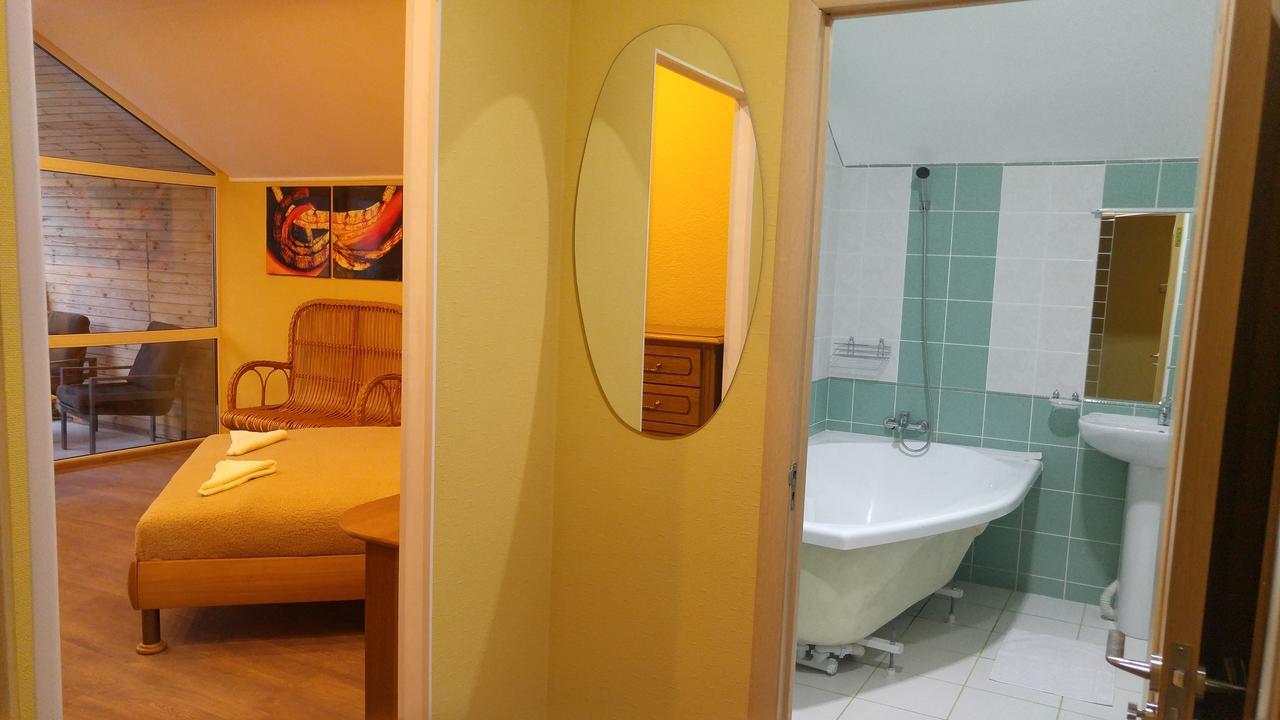 Белый Берег Загородный Отель Belyy Bereg Ngoại thất bức ảnh